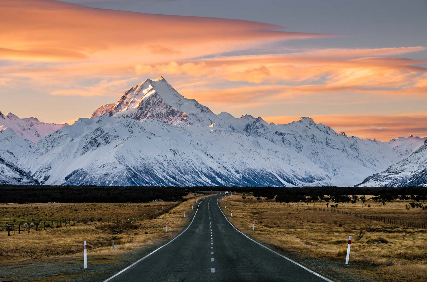 Route pour Mont Cook, Nouvelle Zélande